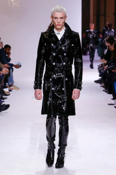 Look 49